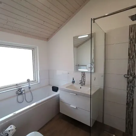 度假居 Strandhaus Am Plonersee *